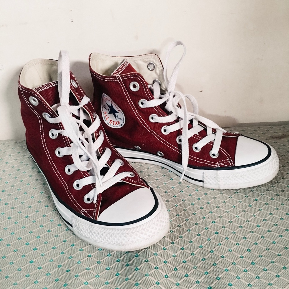 Burgundy Converse Hi tops